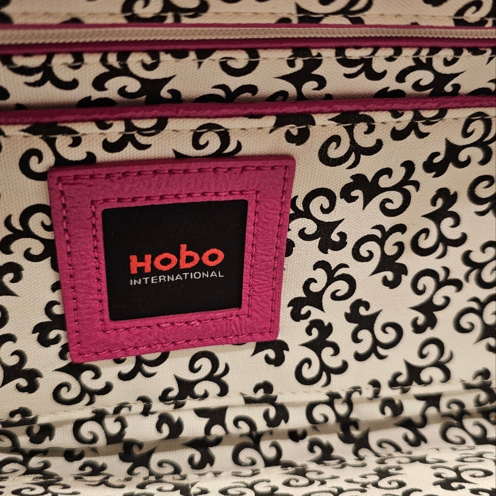 Hobo International Vintage Patent Leather Top Handle/Clutch - Picture 6 of 10